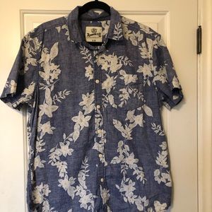 Men’s Roebuck & Co. Hawaii/button down shirt